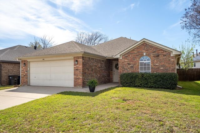 8601 Stetson Drive, Fort Worth, TX 76244