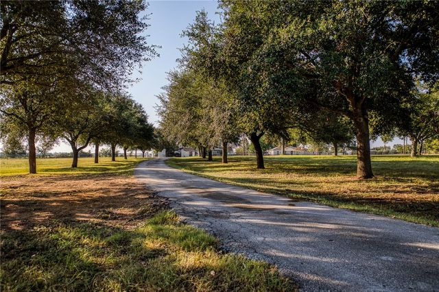 2945 Fm 3090 Road, Navasota, TX 77868
