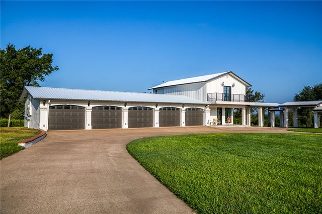 2945 Fm 3090 Road, Navasota, TX 77868