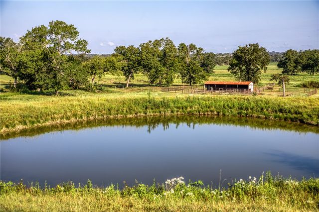 2945 Fm 3090 Road, Navasota, TX 77868