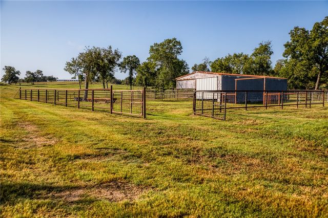 2945 Fm 3090 Road, Navasota, TX 77868