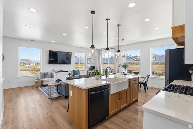 7498 S 4600 W, Benjamin, UT 84660