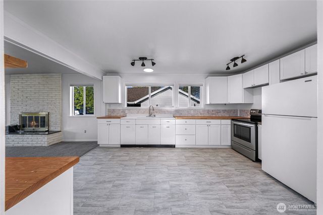 5078 Fern Street, Blaine, WA 98230