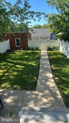 723 N CHARLOTTE ST, Pottstown, PA 19464