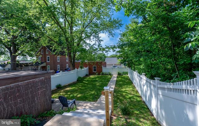 723 N CHARLOTTE ST, Pottstown, PA 19464