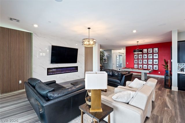 526 La Nain Lane, Henderson, NV 89012