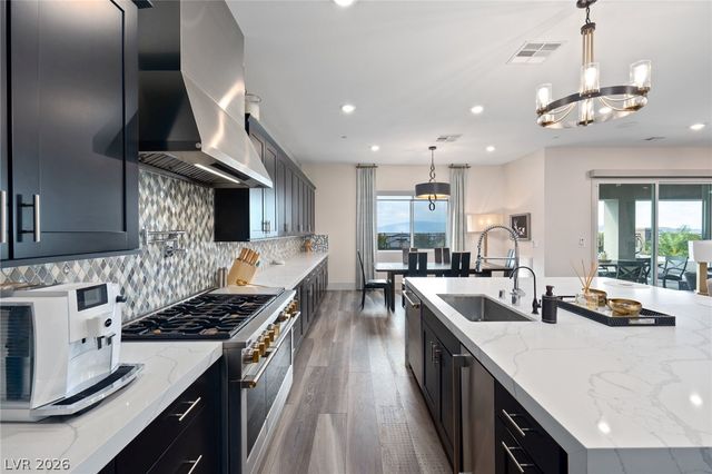 526 La Nain Lane, Henderson, NV 89012