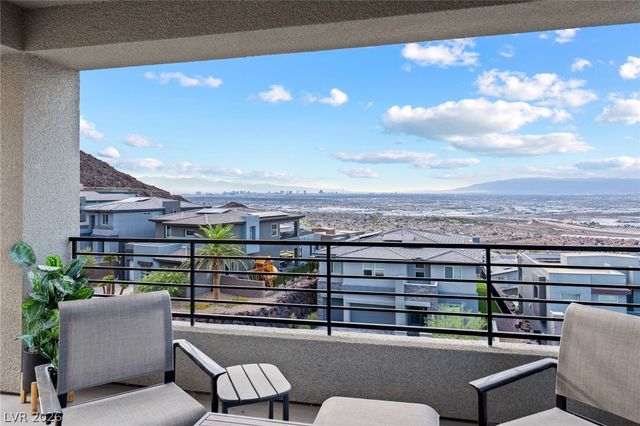 526 La Nain Lane, Henderson, NV 89012