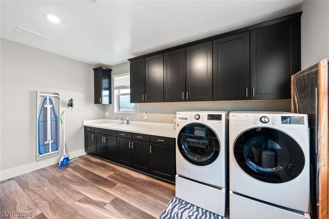 526 La Nain Lane, Henderson, NV 89012