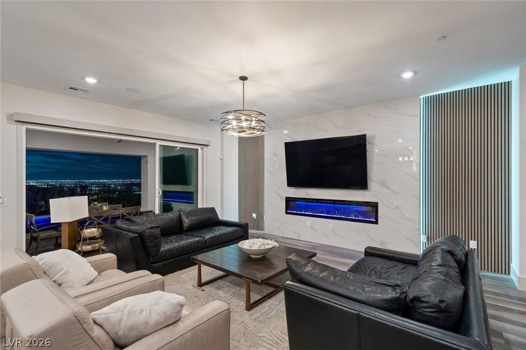 526 La Nain Lane, Henderson, NV 89012 — photo 2