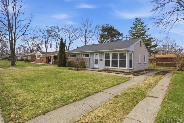 125 Sheffield Drive, Troy, MI 48083