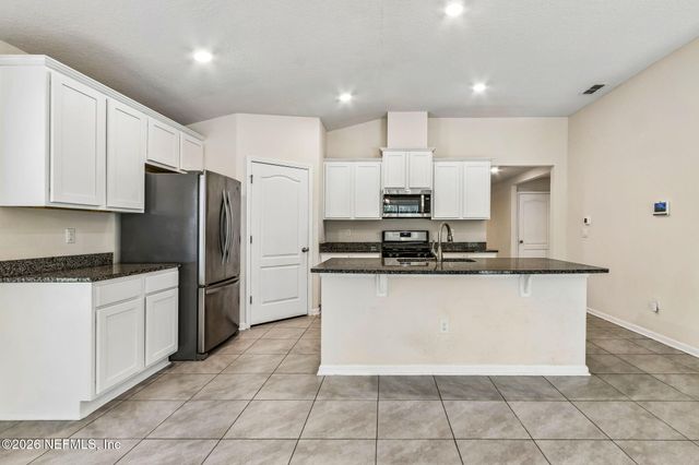 86607 NASSAU CROSSING Way, Yulee, FL 32097