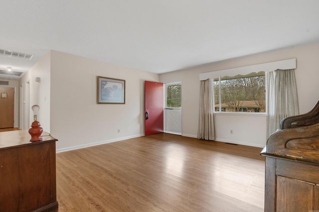 120 ESSEX, Hot Springs, AR 71913