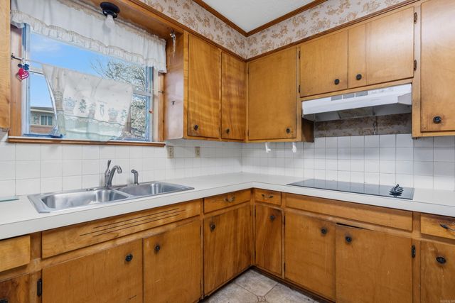 120 ESSEX, Hot Springs, AR 71913