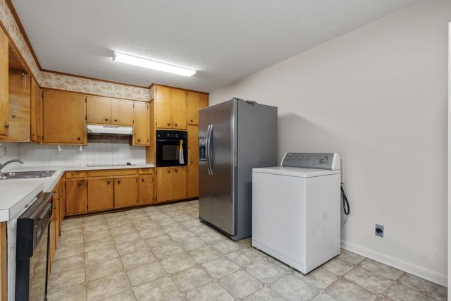 120 ESSEX, Hot Springs, AR 71913