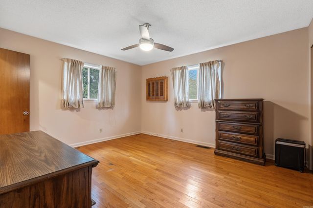 120 ESSEX, Hot Springs, AR 71913