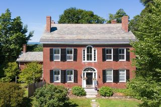 410 Old Montague Rd, Amherst, MA 01002