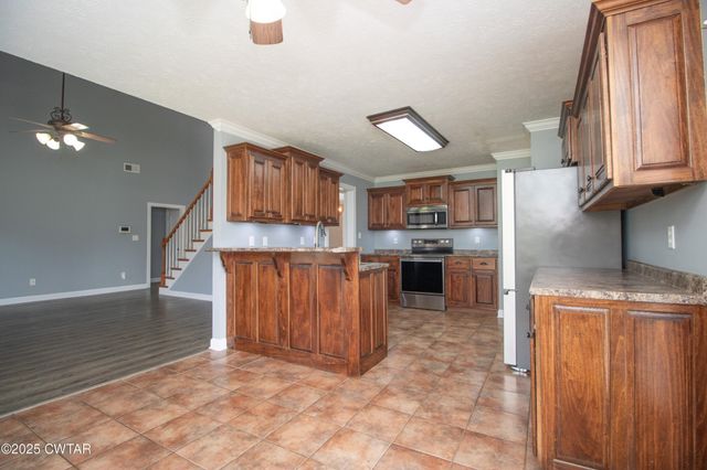 241 Stone Ridge Cv, Medina, TN 38355