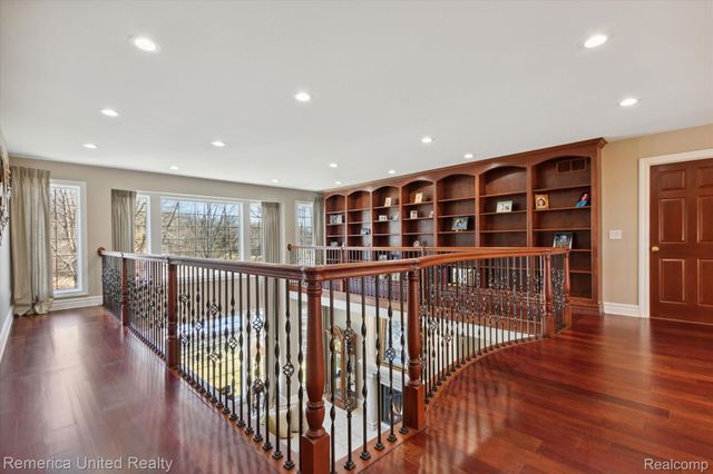 1221 Wilderness Hills Trail, Putnam Township, MI 48169