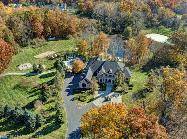 1221 Wilderness Hills Trail, Putnam Township, MI 48169