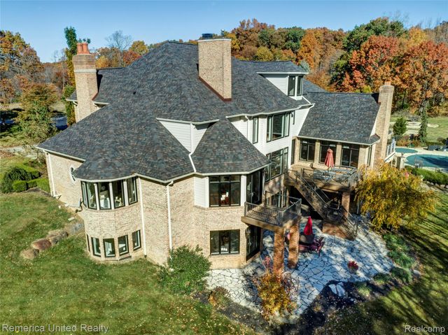 1221 Wilderness Hills Trail, Putnam Township, MI 48169