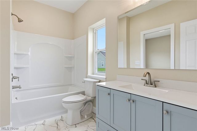 649 Southbay Drive, Wadsworth, OH 44281
