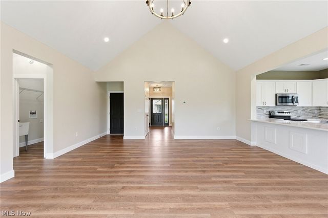 649 Southbay Drive, Wadsworth, OH 44281