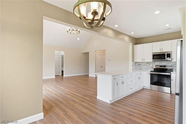 649 Southbay Drive, Wadsworth, OH 44281