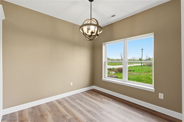 649 Southbay Drive, Wadsworth, OH 44281