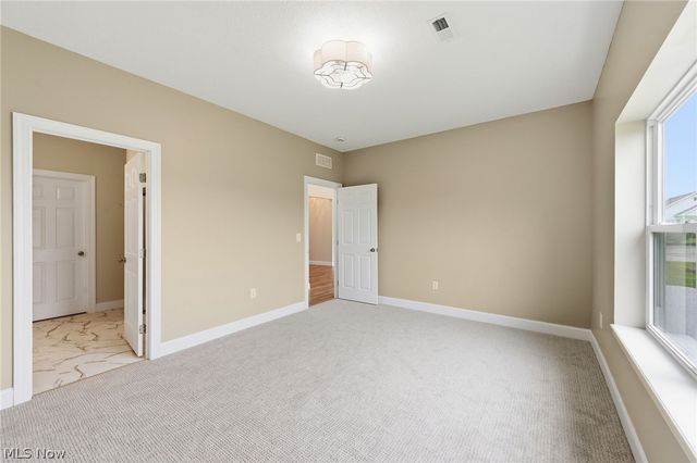 649 Southbay Drive, Wadsworth, OH 44281