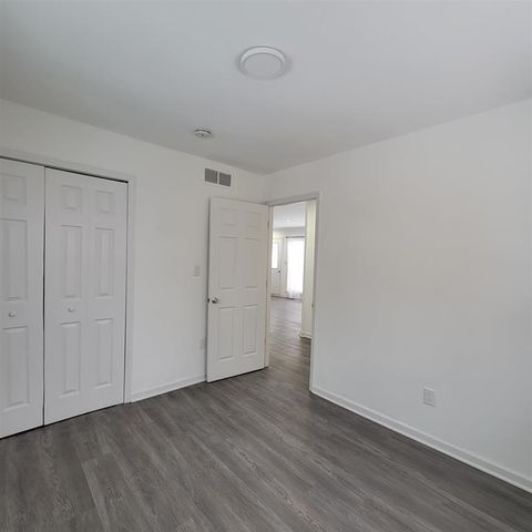 6777 Dandison Boulevard, West Bloomfield Twp, MI 48324