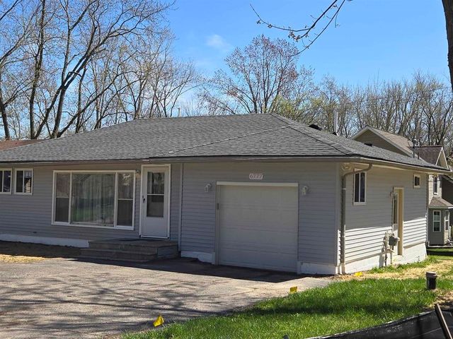 6777 Dandison Boulevard, West Bloomfield Twp, MI 48324