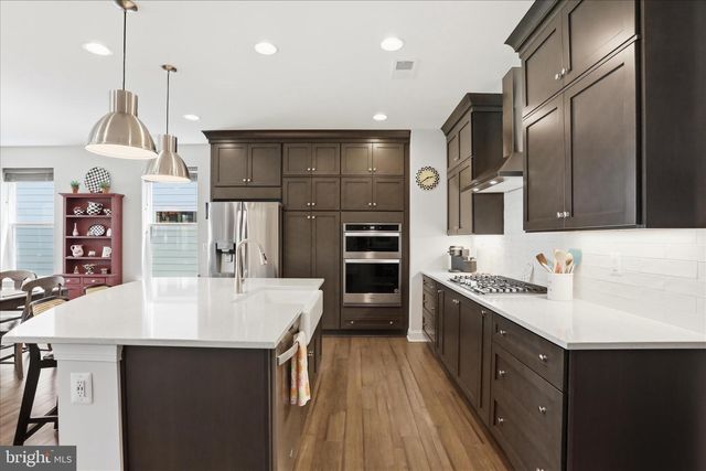 145 COWBIRD, Lake Frederick, VA 22630