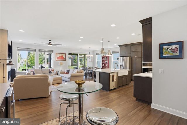 145 COWBIRD, Lake Frederick, VA 22630