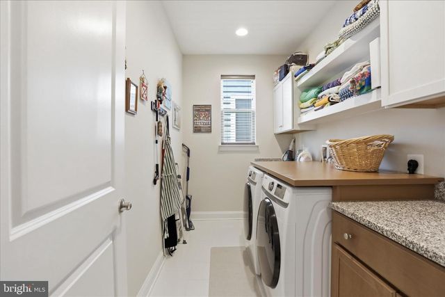 145 COWBIRD, Lake Frederick, VA 22630