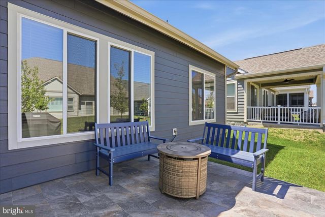 145 COWBIRD, Lake Frederick, VA 22630