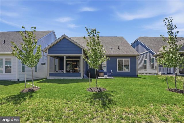 145 COWBIRD, Lake Frederick, VA 22630