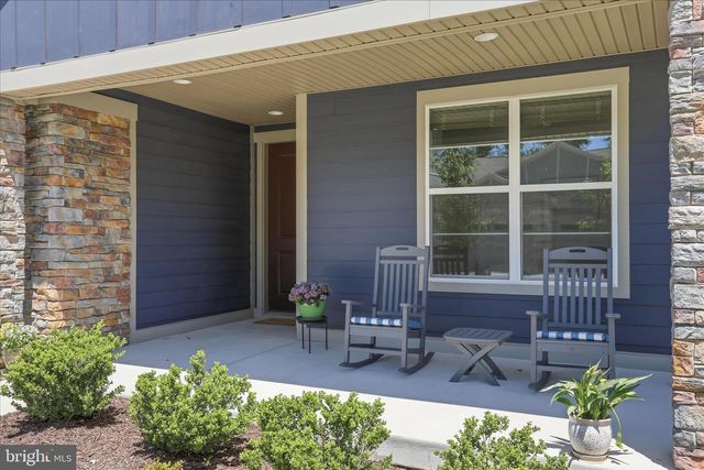 145 COWBIRD, Lake Frederick, VA 22630