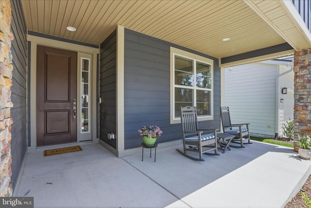 145 COWBIRD, Lake Frederick, VA 22630