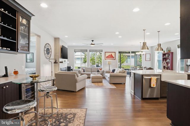 145 COWBIRD, Lake Frederick, VA 22630