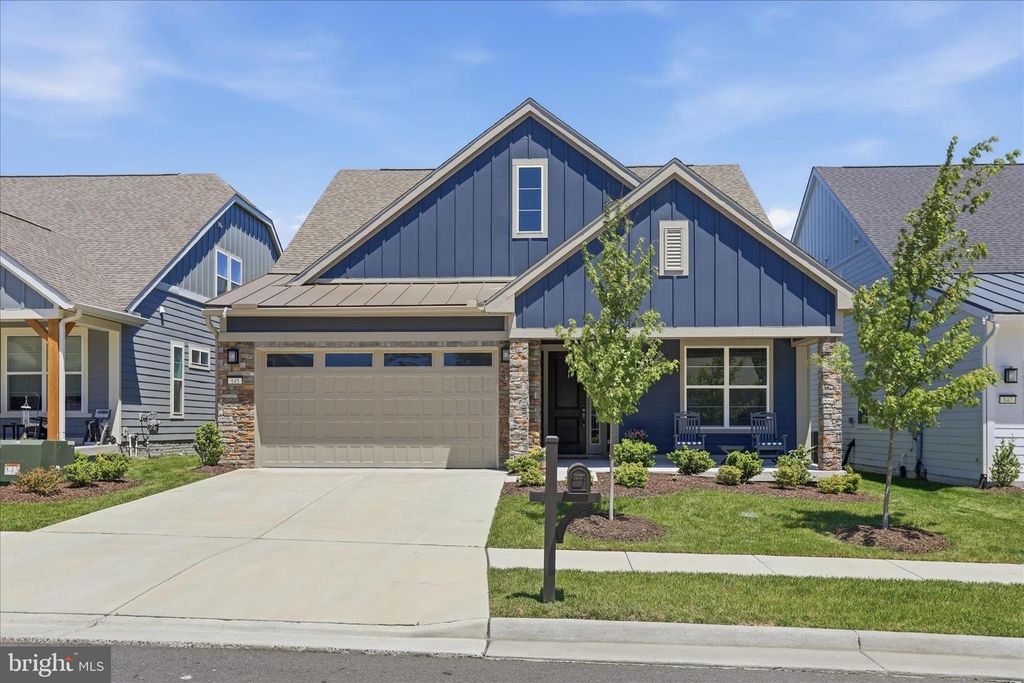 145 COWBIRD, Lake Frederick, VA 22630