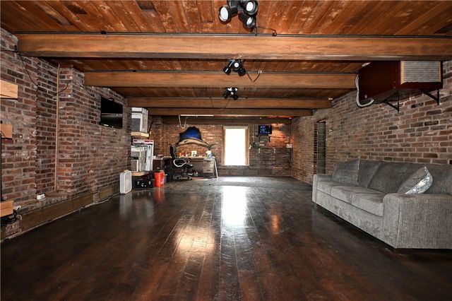 3810 Crooked Run Rd, N Versailles, PA 15137