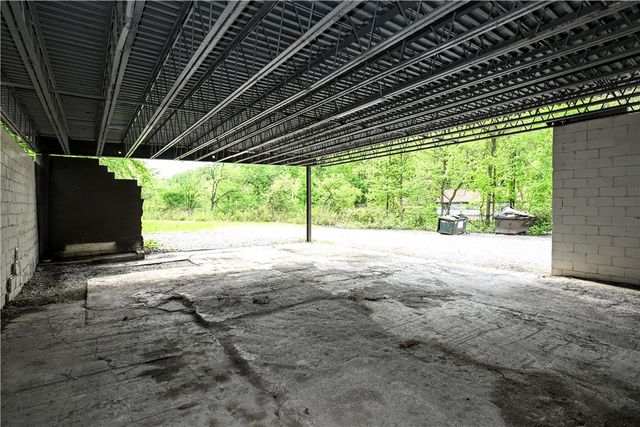3810 Crooked Run Rd, N Versailles, PA 15137