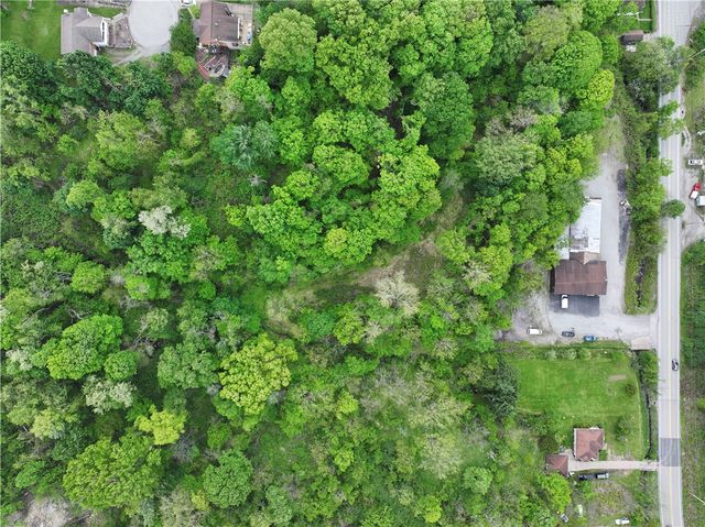 3810 Crooked Run Rd, N Versailles, PA 15137