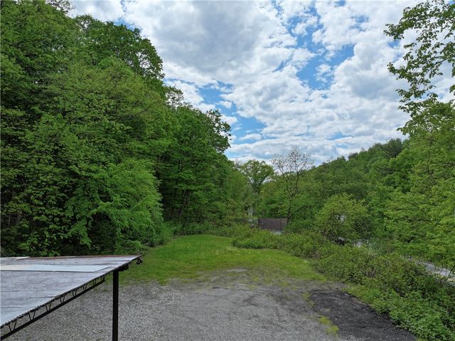 3810 Crooked Run Rd, N Versailles, PA 15137