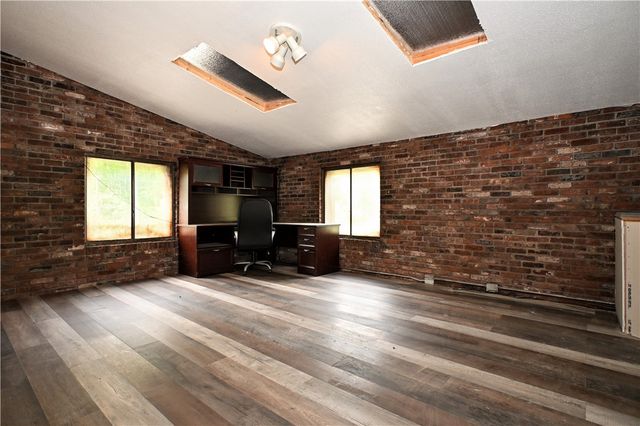 3810 Crooked Run Rd, N Versailles, PA 15137