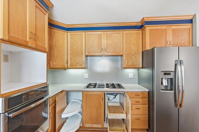 1703 OAKWOOD CT, Columbia, MO 65203