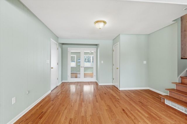 1703 OAKWOOD CT, Columbia, MO 65203