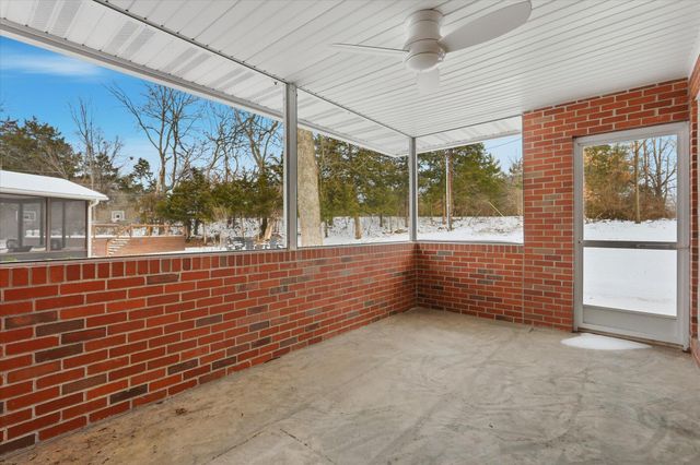 1703 OAKWOOD CT, Columbia, MO 65203