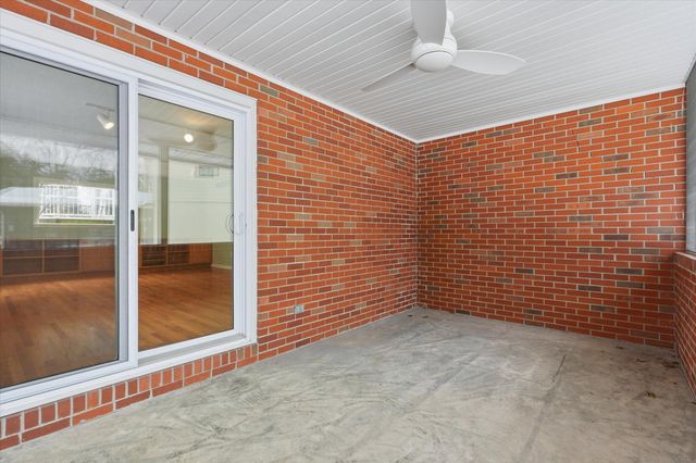 1703 OAKWOOD CT, Columbia, MO 65203